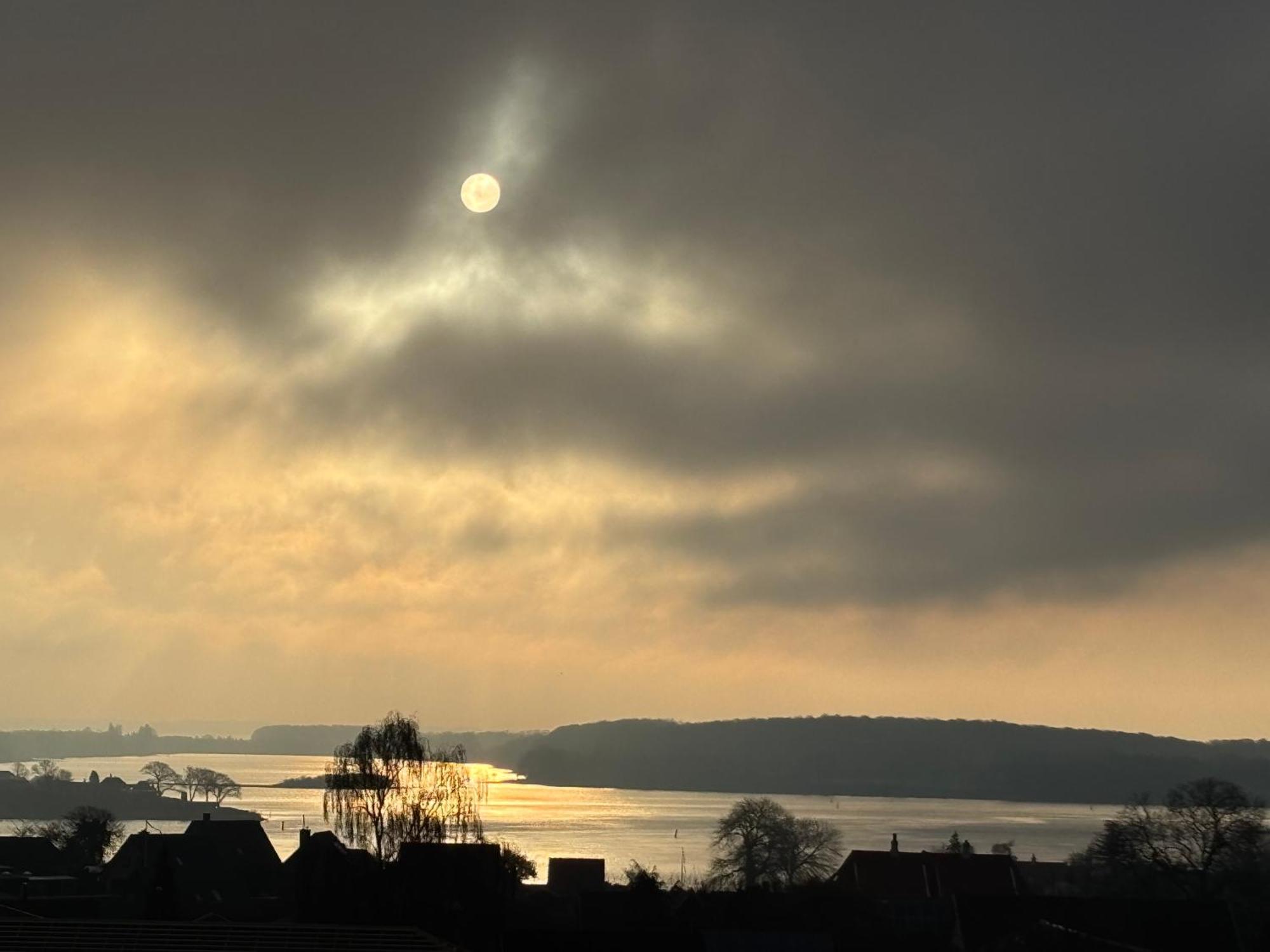 Eskaerhus Pa Tasinge, Taet Pa Svendborg - Afdeling Med Egen Indgang Apartment Troense Exterior foto